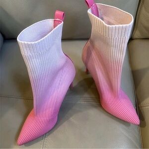 Steve Madden sock boot heels size 9 🩷🩷🩷